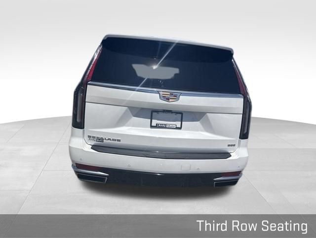Used 2023 Cadillac Escalade Premium Luxury AWD/4WD image 13