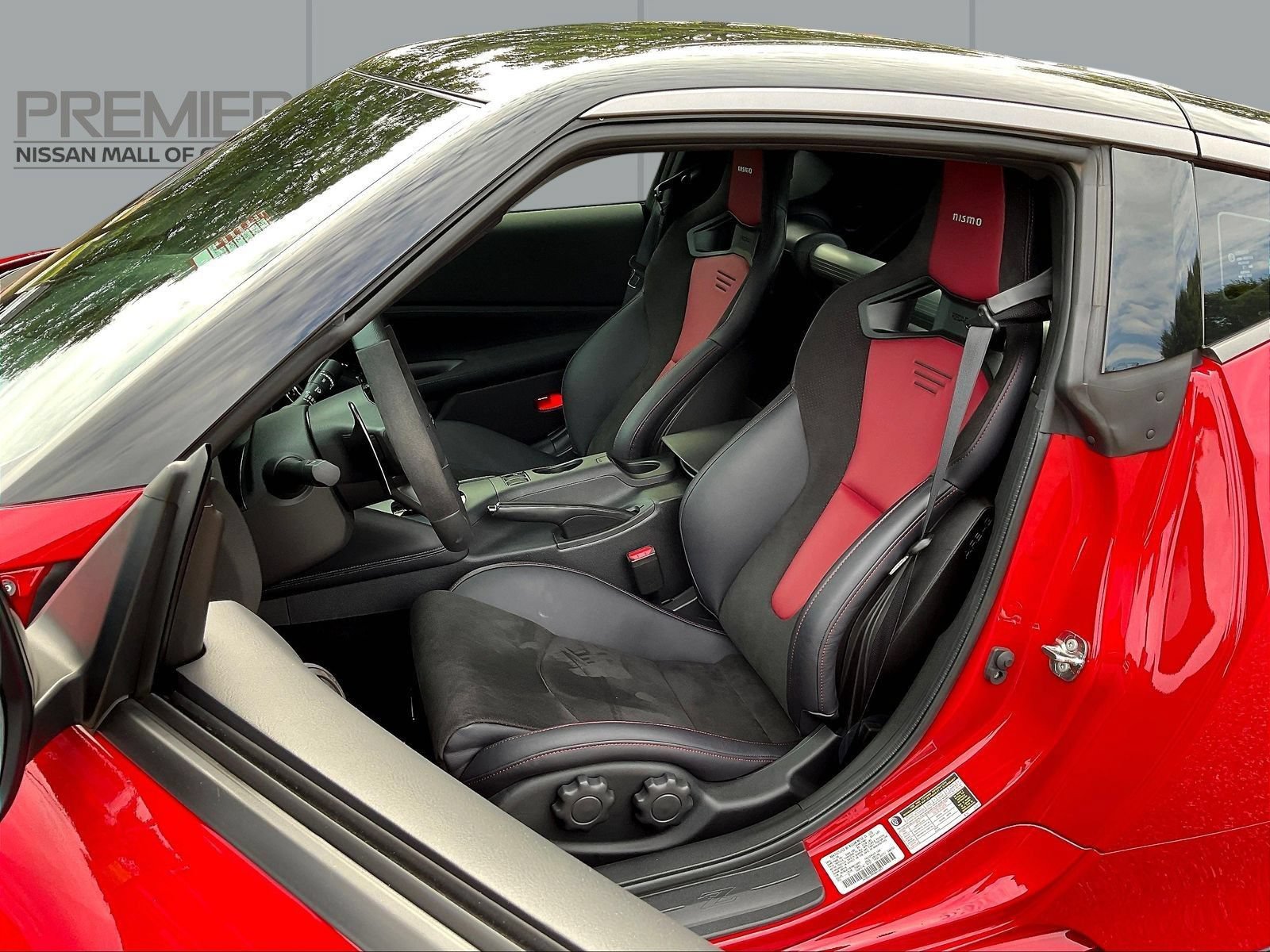 Certified 2025 Nissan Z NISMO w/ Floor Mat Package RWD image 21