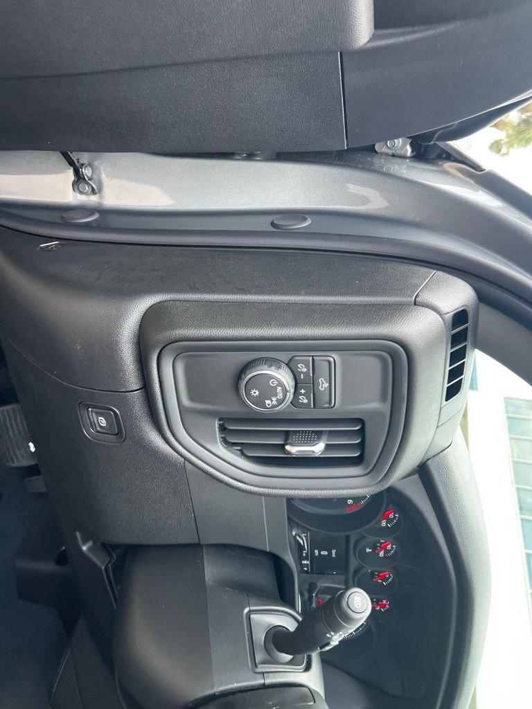 New 2026 Chevrolet Silverado 1500 Custom w/ Turbomax Blackout Package image 30