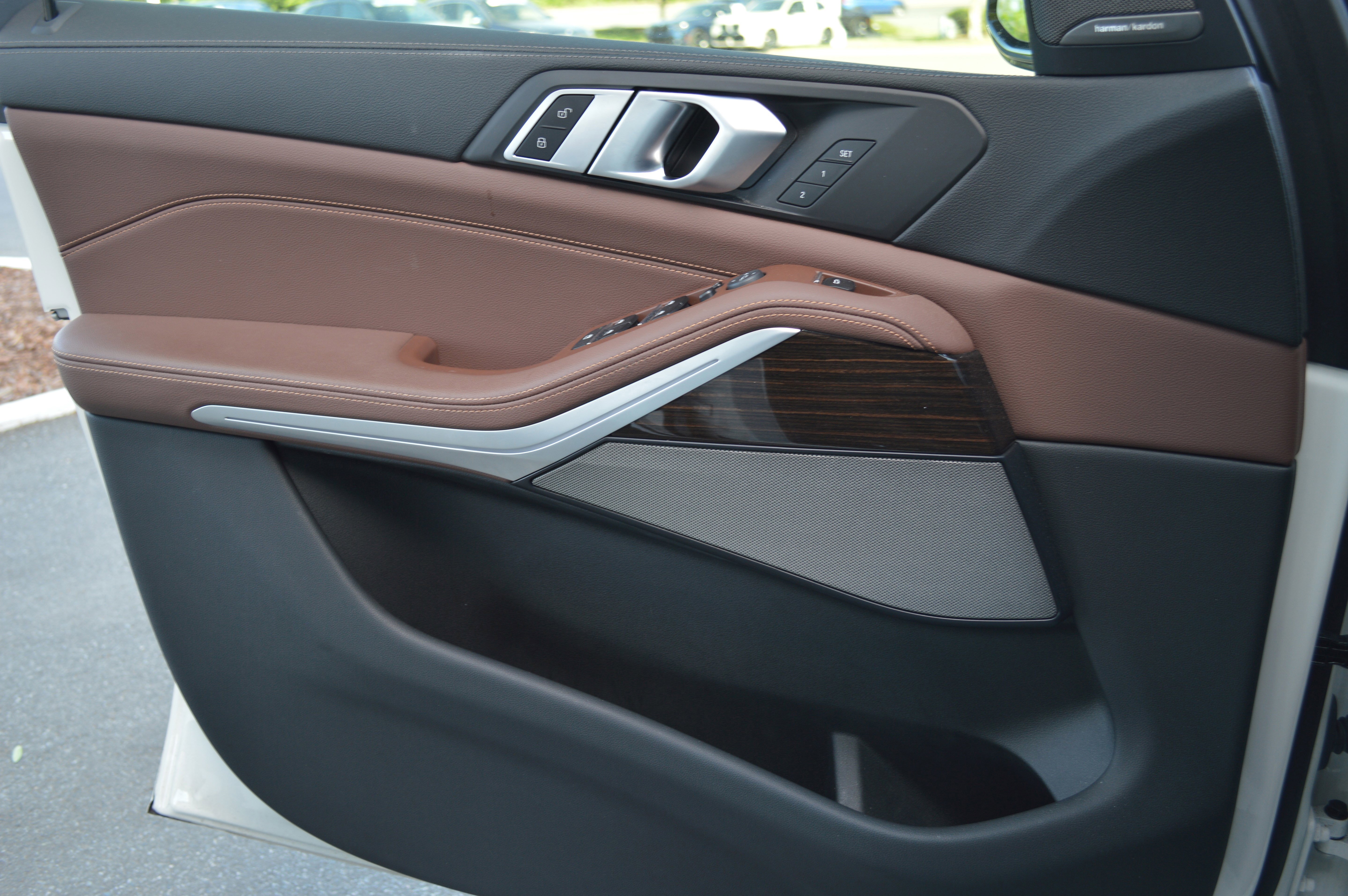 Used 2021 BMW X5 sDrive40i w/ Premium Package image 13