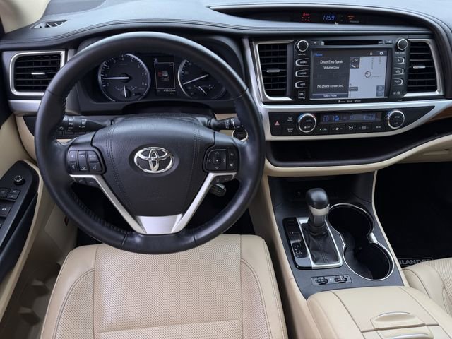 Certified 2018 Toyota Highlander Limited Platinum image 13