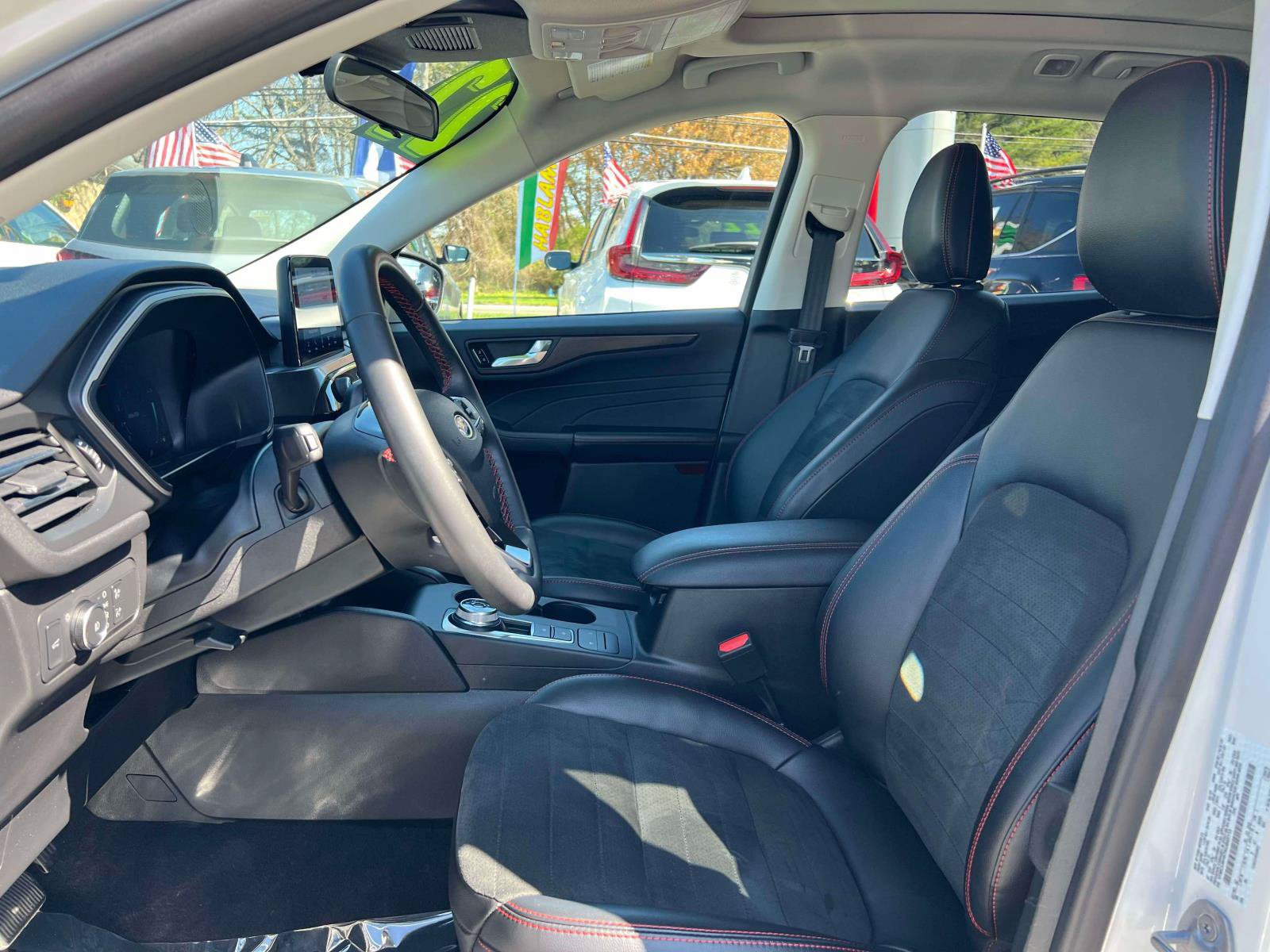 Used 2022 Ford Escape SEL w/ SEL Stealth AWD Package image 26