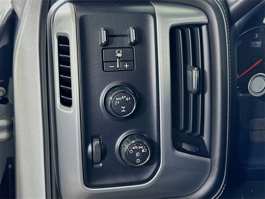 Used 2018 GMC Sierra 1500 SLT w/ SLT Premium Package image 22