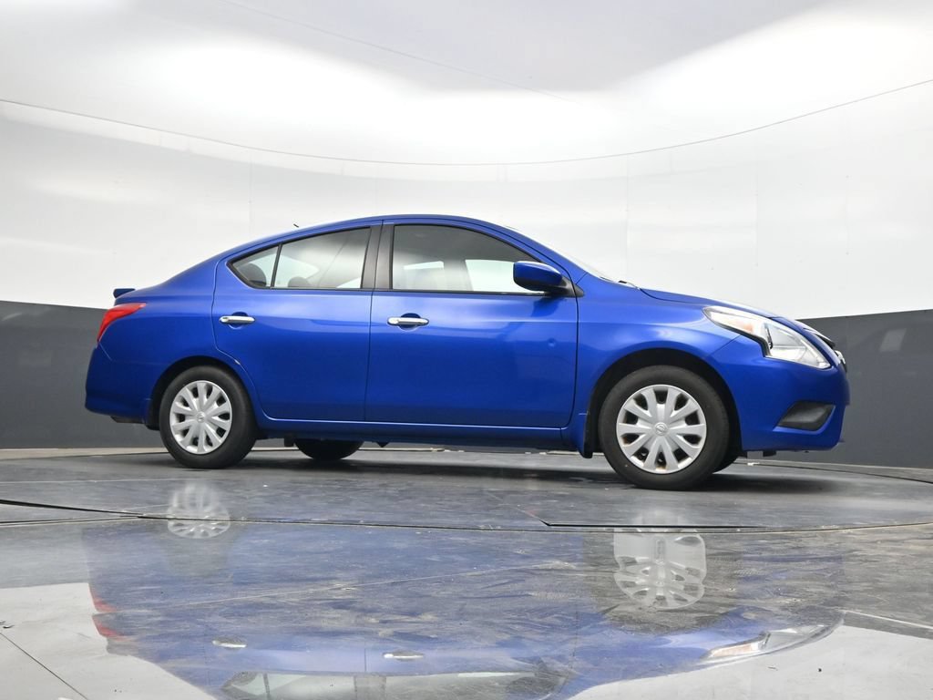 Used 2015 Nissan Versa SV FWD image 38