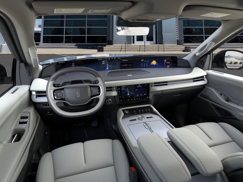 New 2026 Lincoln Navigator L Reserve AWD/4WD image 9