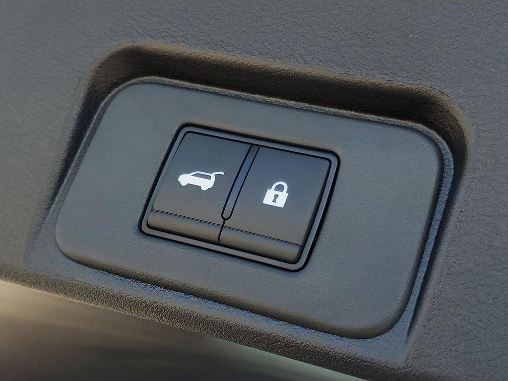 New 2026 Nissan Rogue SV image 8