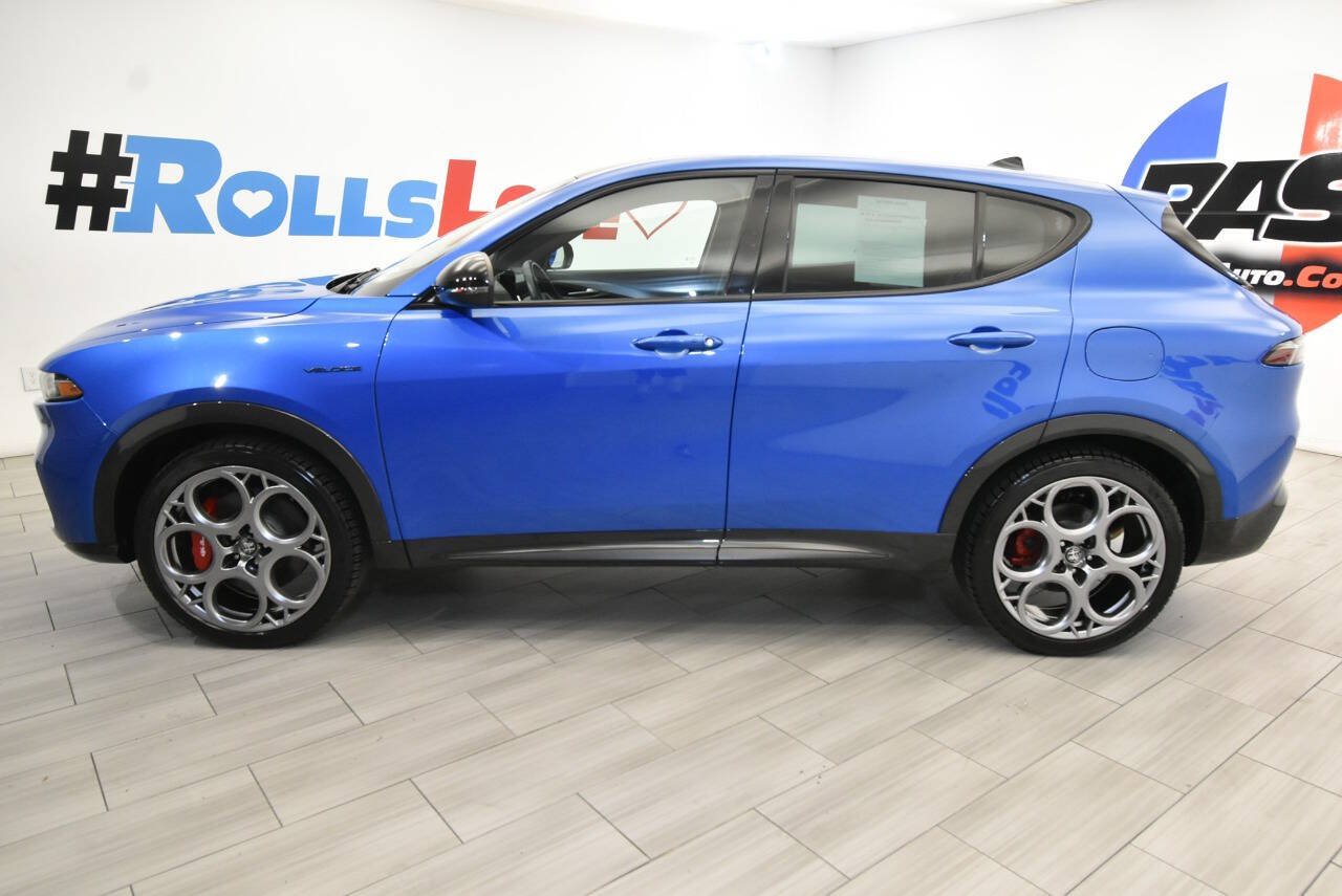 Used 2024 Alfa Romeo Tonale Veloce AWD/4WD image 2
