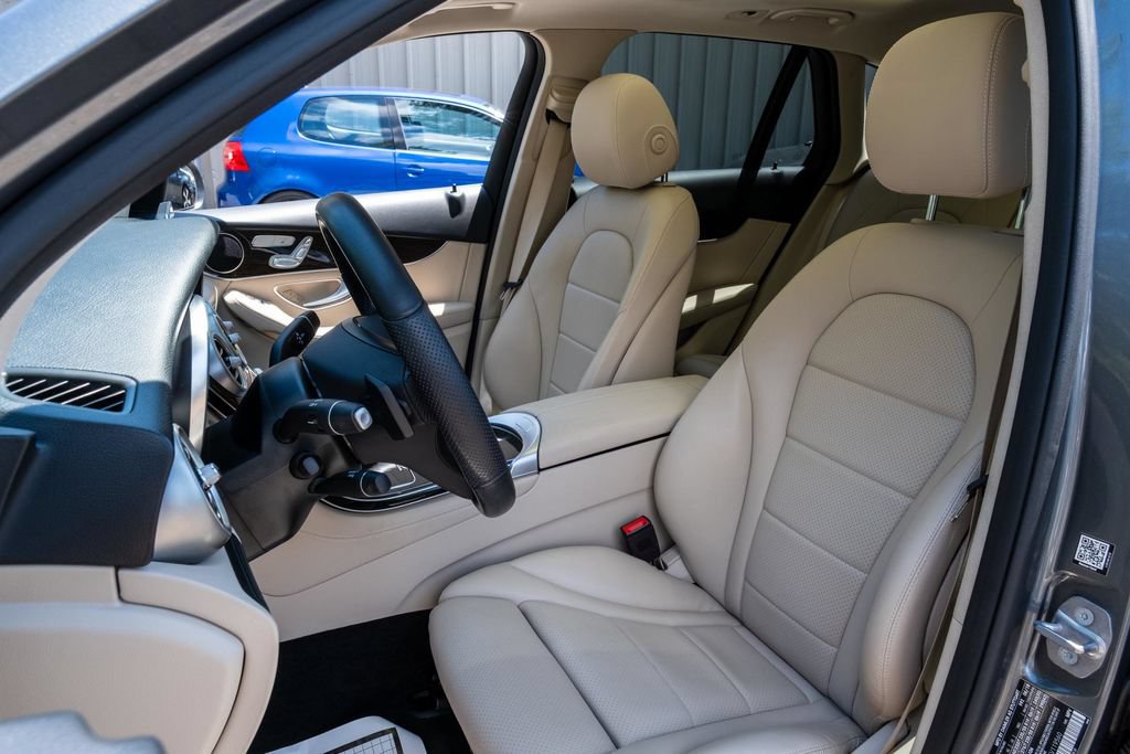 Used 2019 Mercedes-Benz GLC 300 image 16