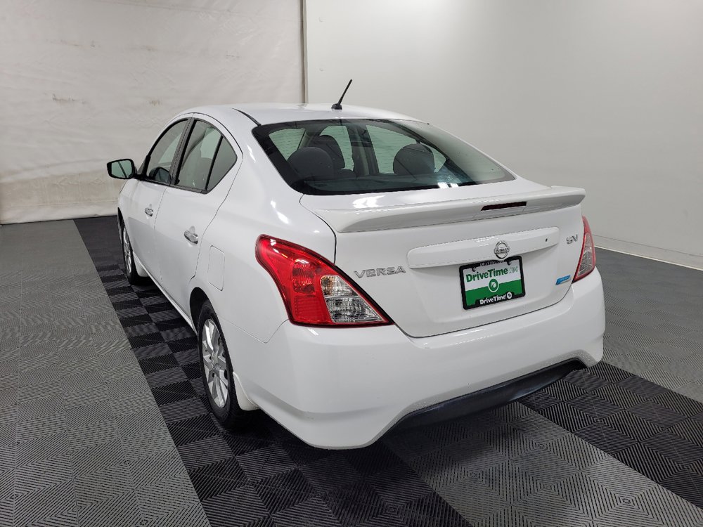 Used 2016 Nissan Versa SV w/ SV Appearance Package FWD image 5