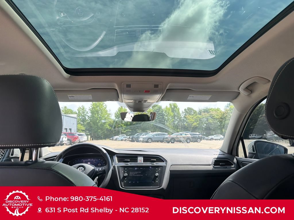 Used 2021 Volkswagen Tiguan SEL AWD/4WD image 33
