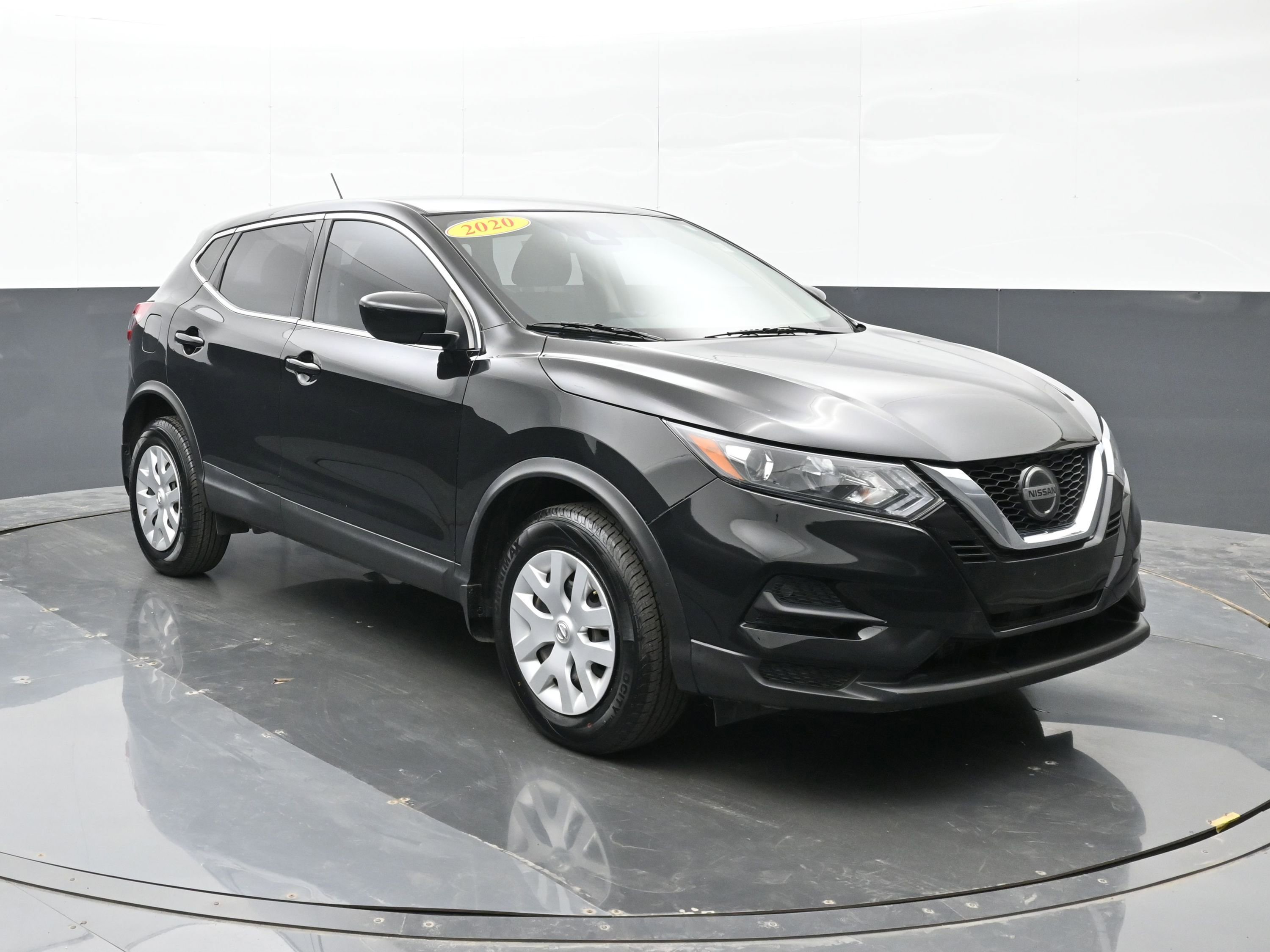 Used 2020 Nissan Rogue Sport S image 6