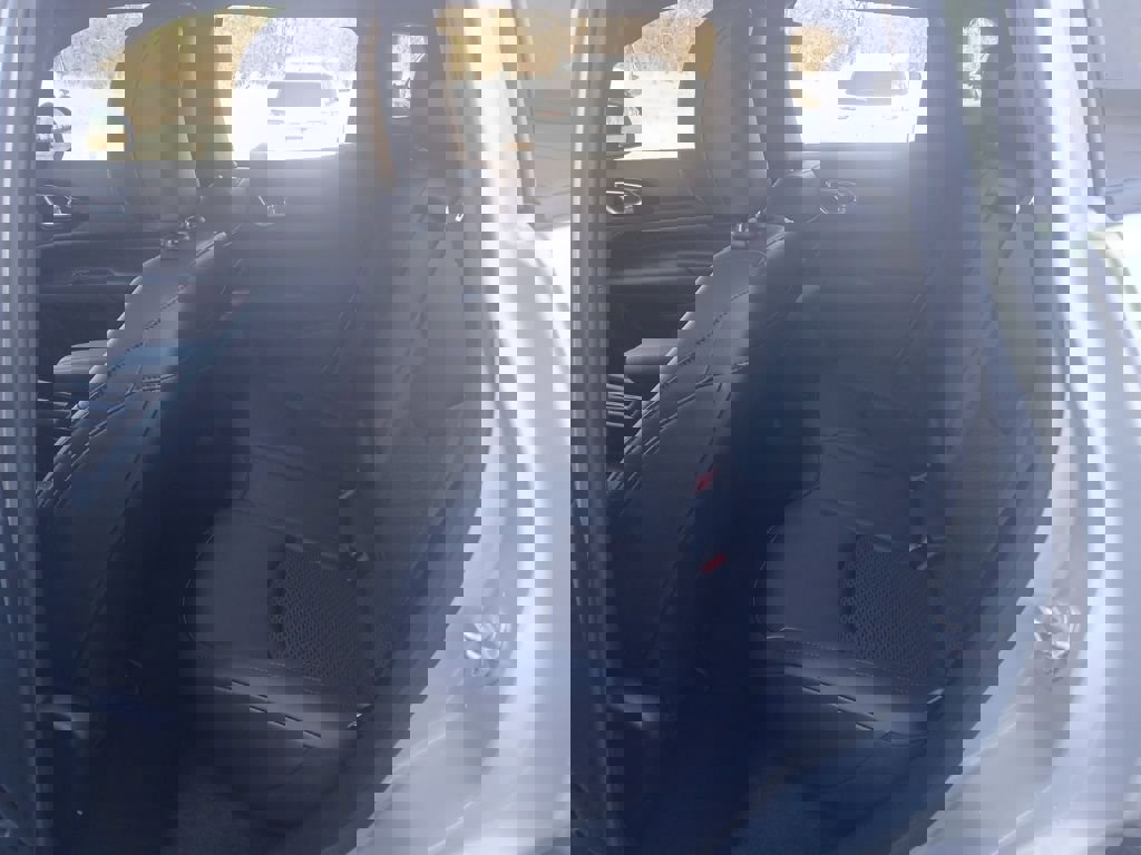 New 2026 Jeep Compass Latitude image 34