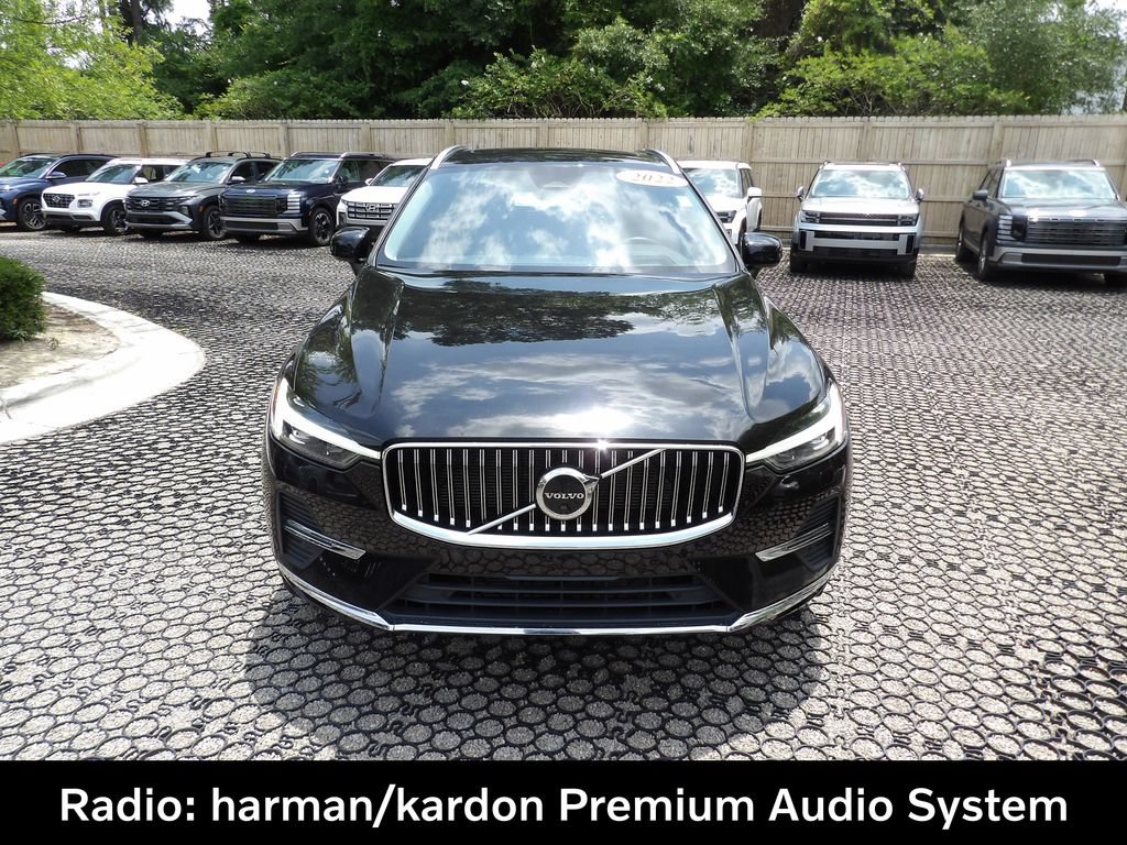 Certified 2022 Volvo XC60 B5 Inscription w/ Advanced Package AWD/4WD image 3