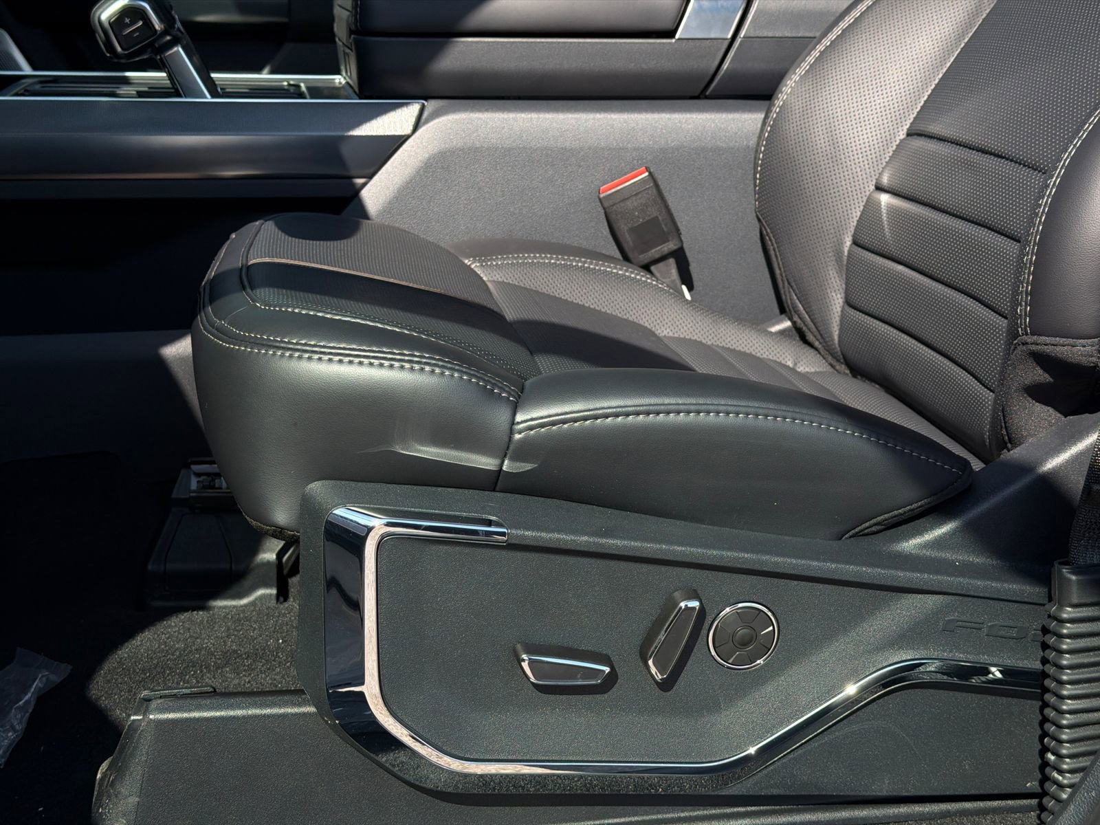 New 2026 Ford F150 Platinum AWD/4WD image 15