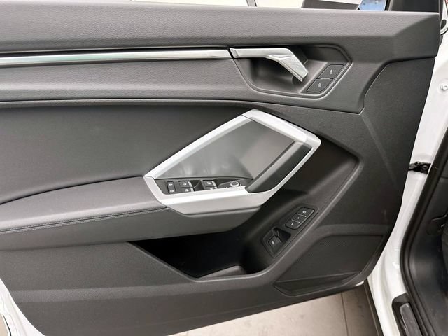 Certified 2023 Audi Q3 2.0T Premium w/ Convenience Package AWD/4WD image 17