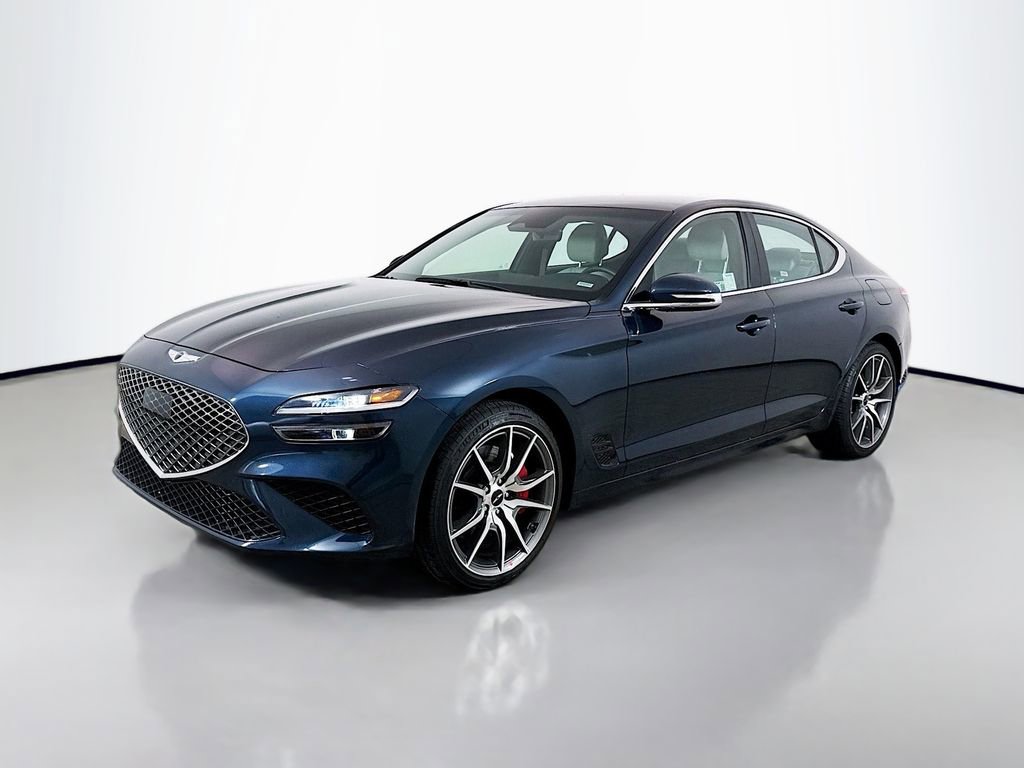 Used 2025 Genesis G70 2.5T image 3