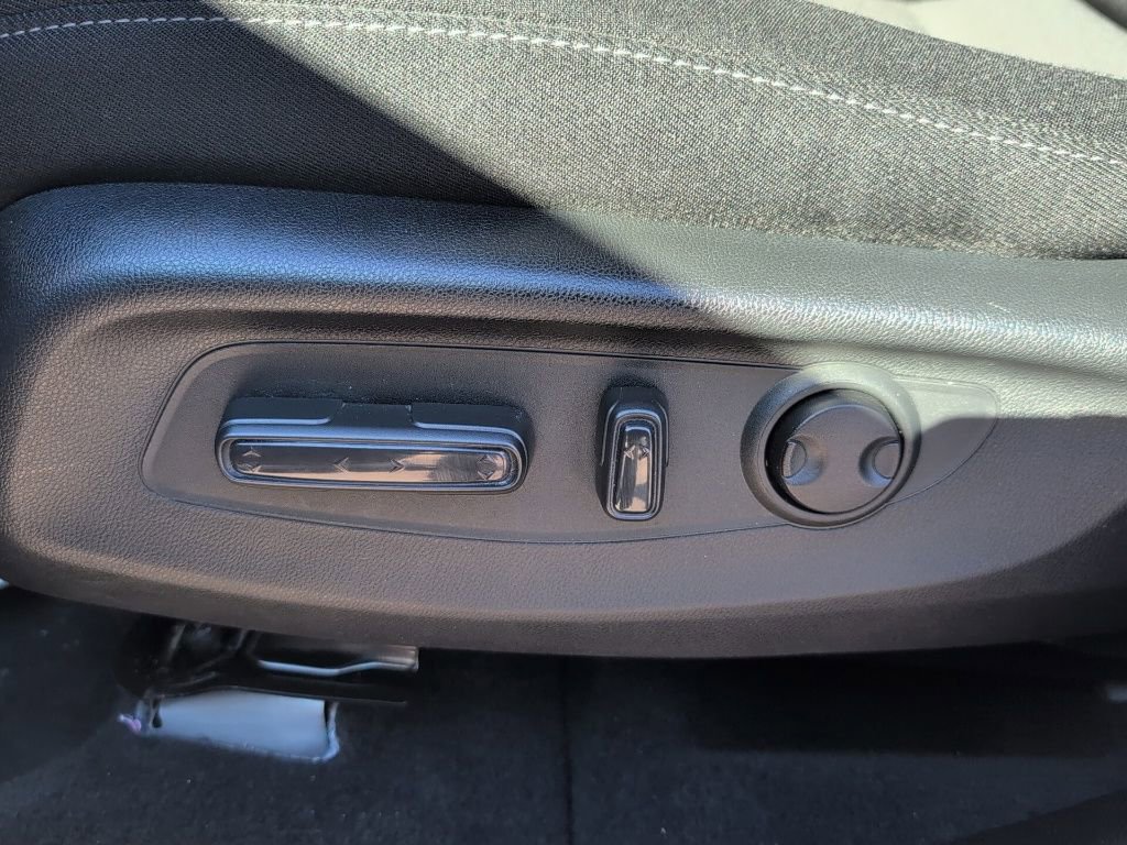 Used 2024 Honda CR-V EX image 25