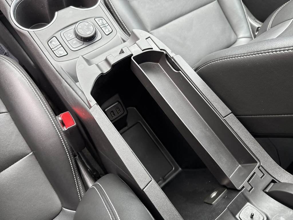 Used 2022 GMC Terrain SLT w/ Elevation Edition image 23