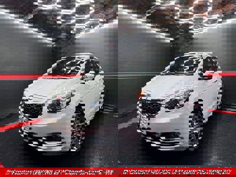 Used 2014 Kia Forte EX w/ EX Premium Package image 2