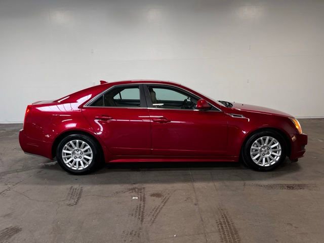 Used 2013 Cadillac CTS Luxury RWD image 2
