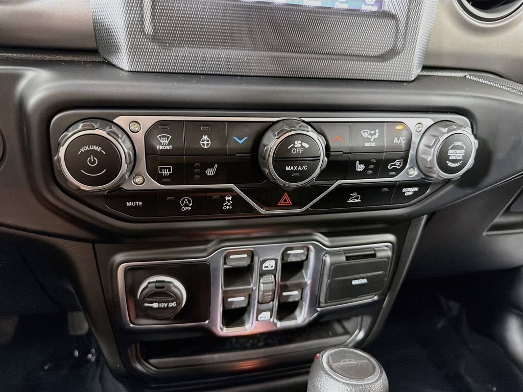 Used 2022 Jeep Gladiator Sport AWD/4WD image 15