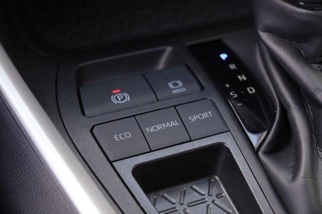 Certified 2025 Toyota RAV4 XLE Premium image 20