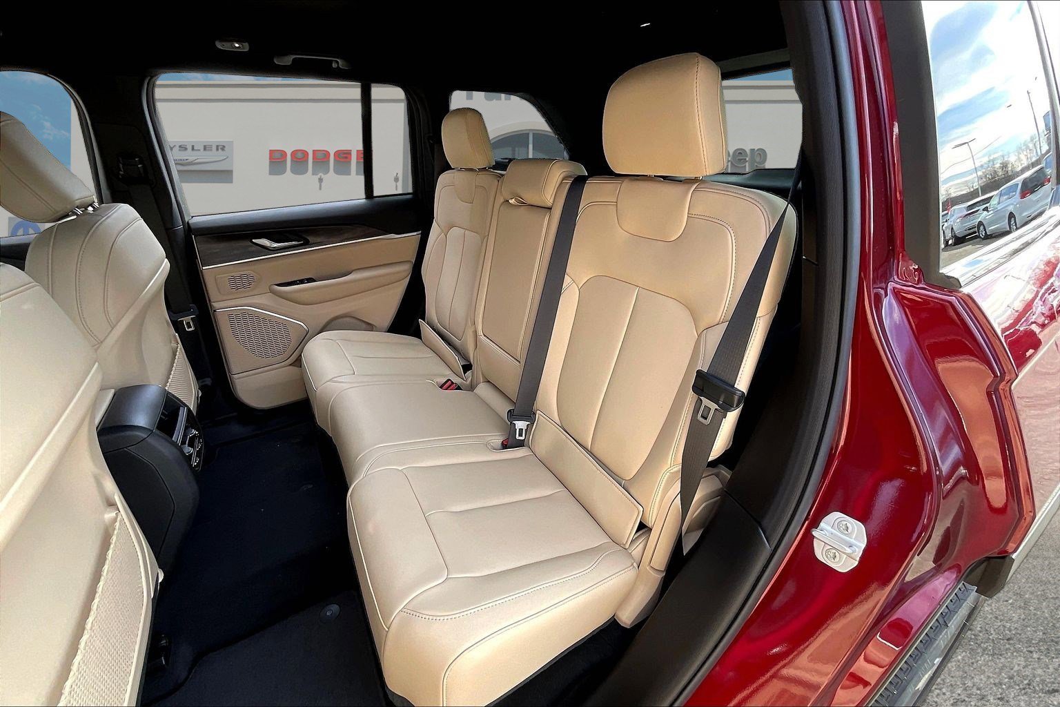 New 2026 Jeep Grand Cherokee Limited image 10