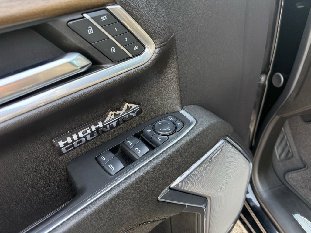 Used 2024 Chevrolet Silverado 1500 High Country w/ Midnight Edition image 19