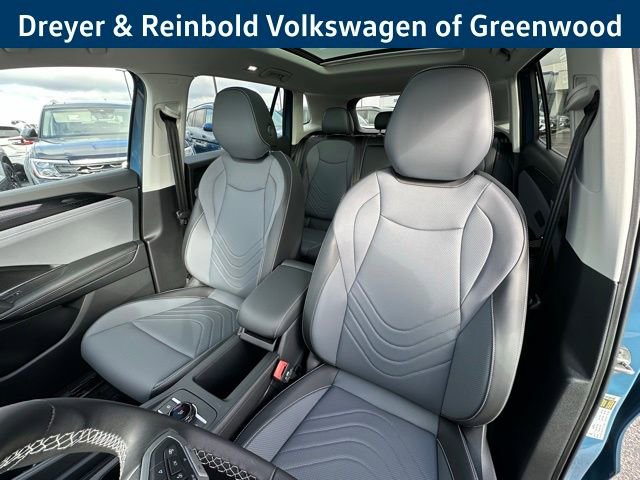 New 2026 Volkswagen Tiguan SE image 26