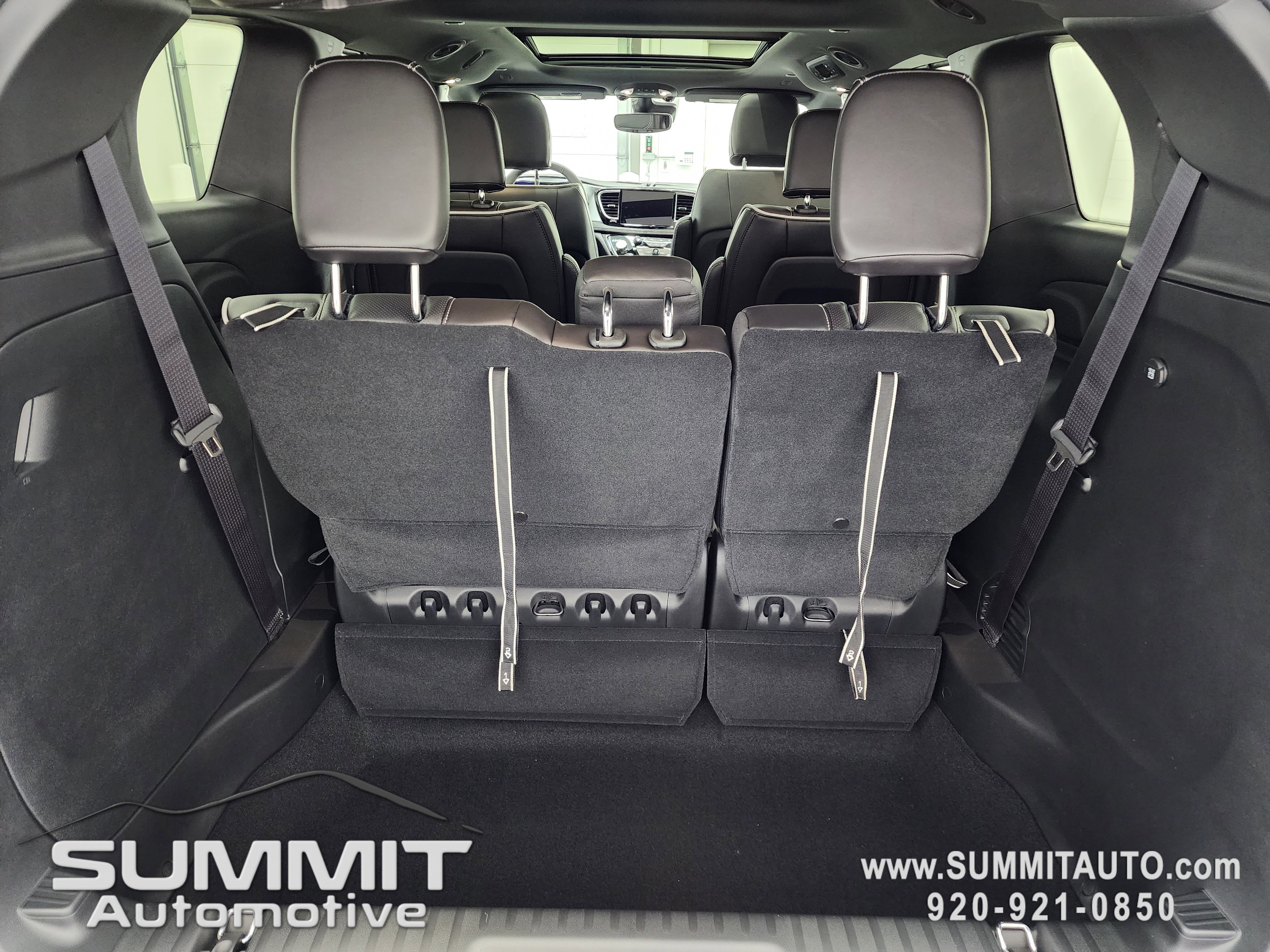 New 2026 Chrysler Pacifica Limited w/ S Appearance Package image 30