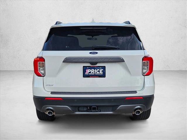 Used 2023 Ford Explorer XLT w/ Equipment Group 202A RWD image 6