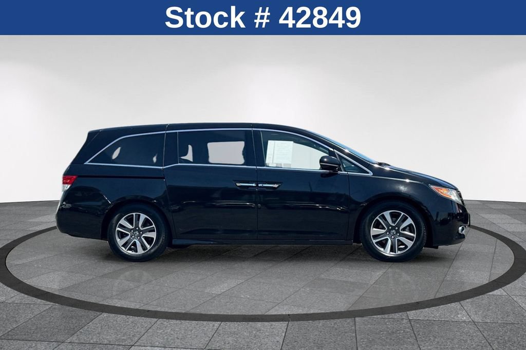 Used 2016 Honda Odyssey Touring image 3