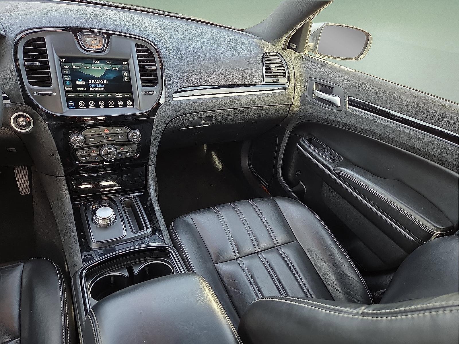 Used 2023 Chrysler 300 S image 12