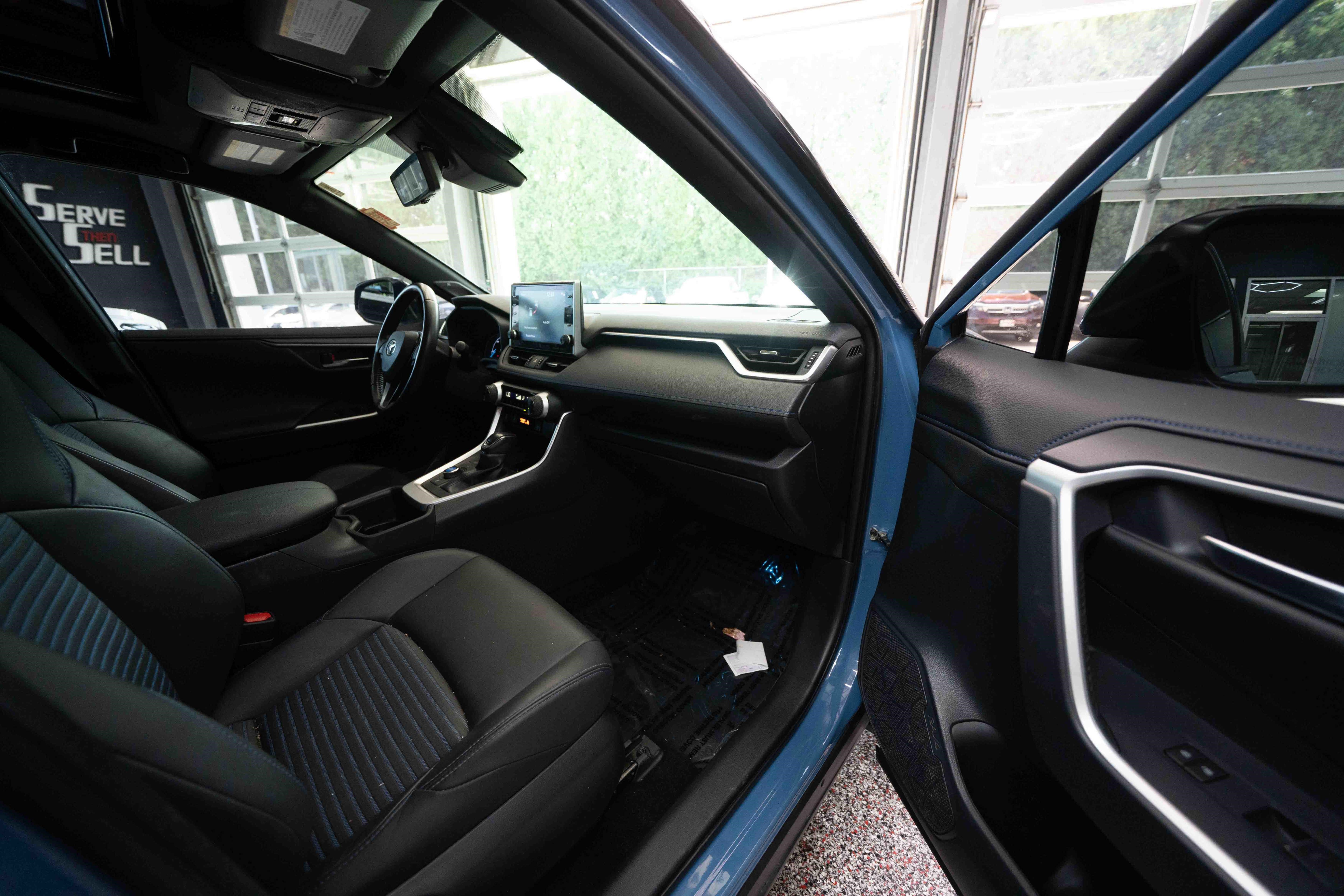 Used 2022 Toyota RAV4 XSE AWD/4WD image 26