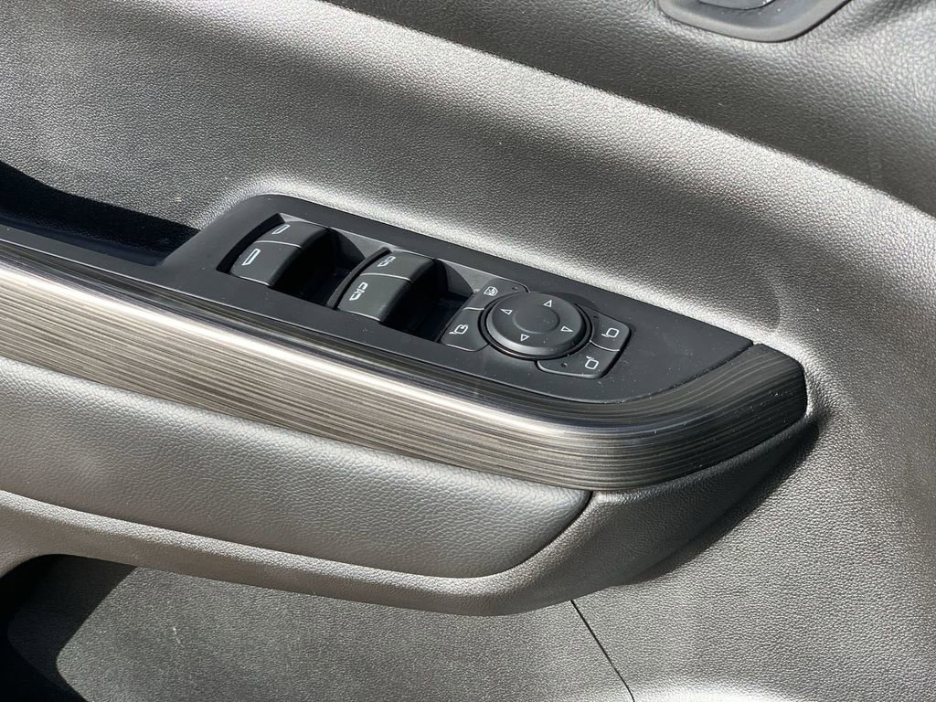 Certified 2023 GMC Acadia SLT w/ Technology Package image 22