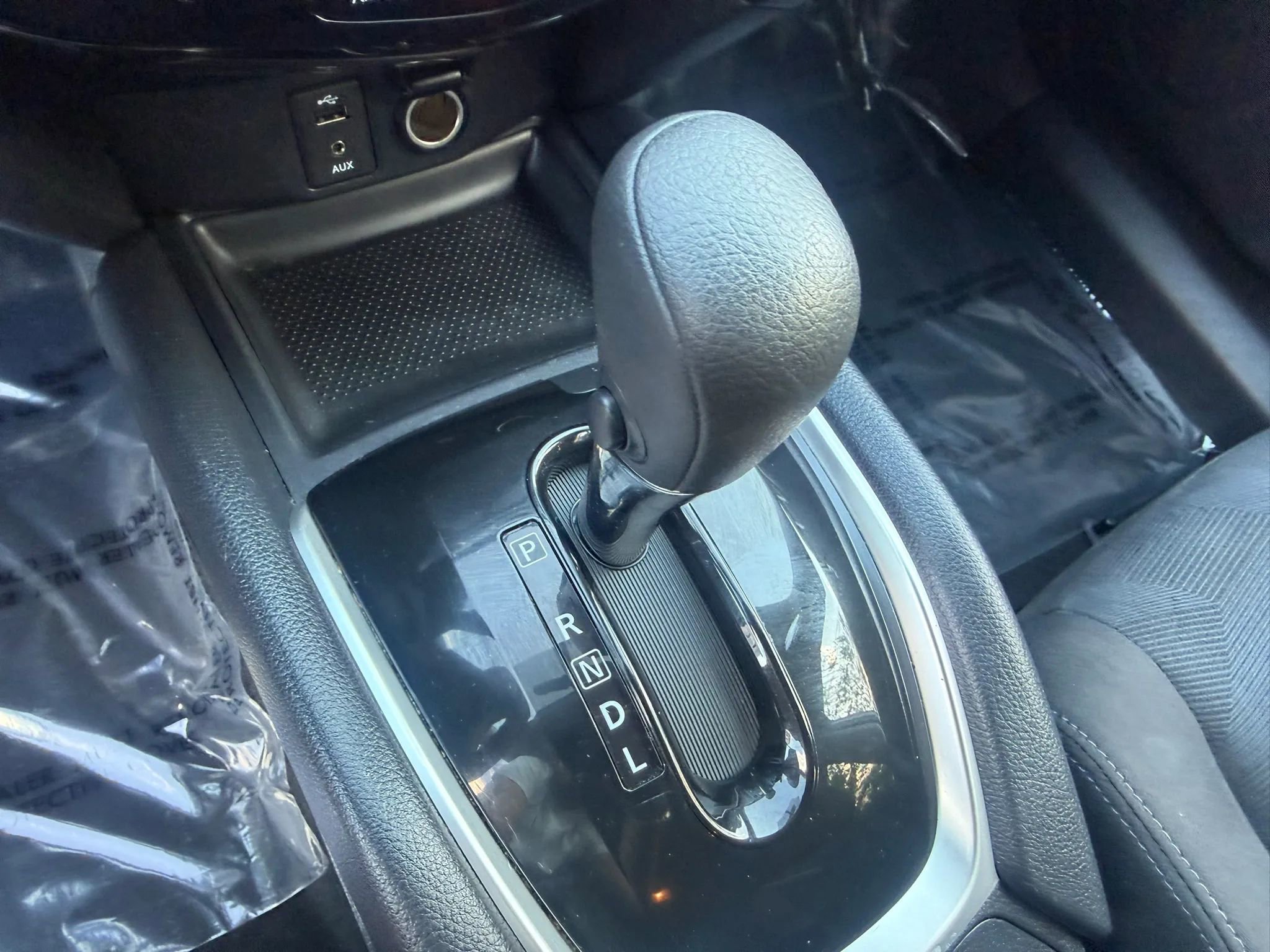 Used 2015 Nissan Rogue SV w/ SV Premium Package AWD/4WD image 27