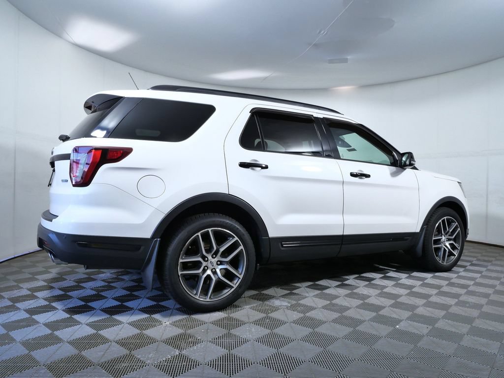 Used 2018 Ford Explorer Sport w/ Equipment Group 401A AWD/4WD image 6