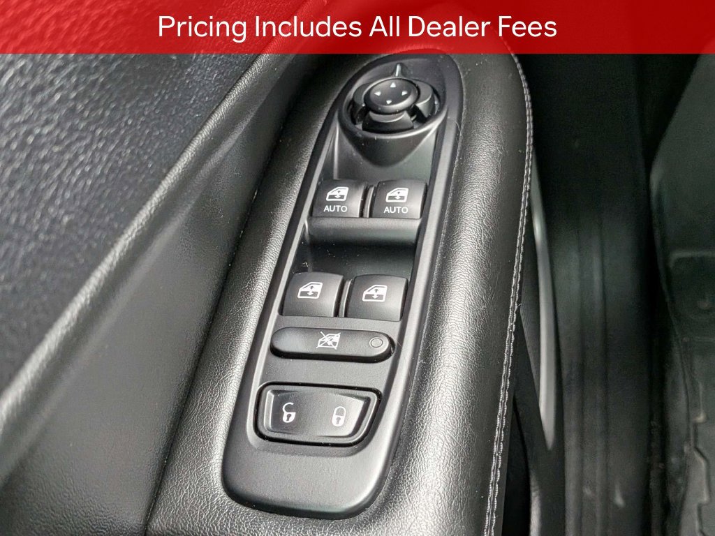 Used 2019 Jeep Compass Latitude FWD image 24