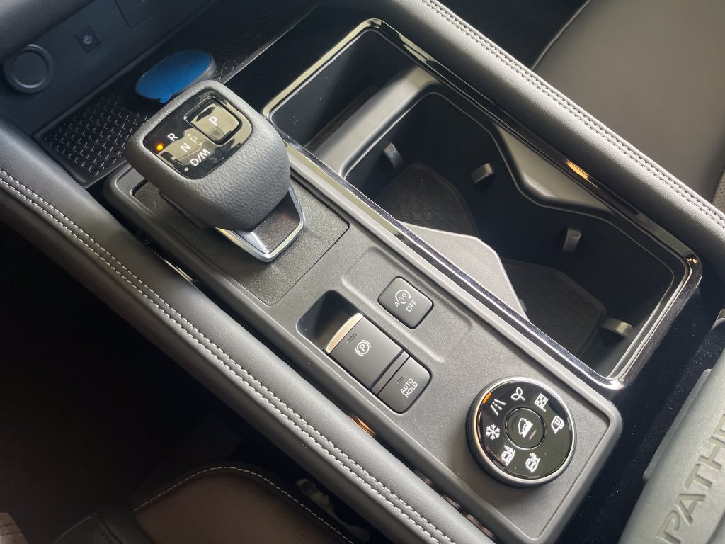New 2026 Nissan Pathfinder Platinum AWD/4WD image 26