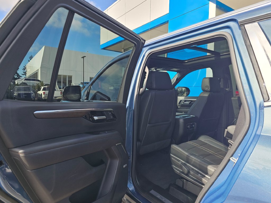 Used 2026 Chevrolet Tahoe High Country w/ Sun And Tow Package AWD/4WD image 19