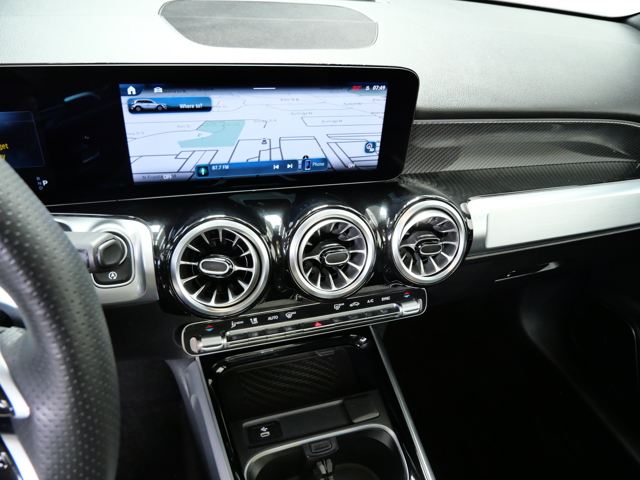 Used 2024 Mercedes-Benz GLB 35 AMG 4MATIC image 20