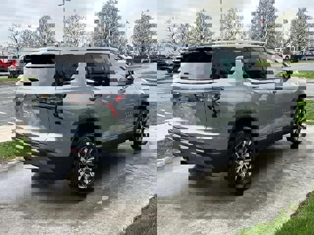 New 2025 Chevrolet Equinox LT image 5