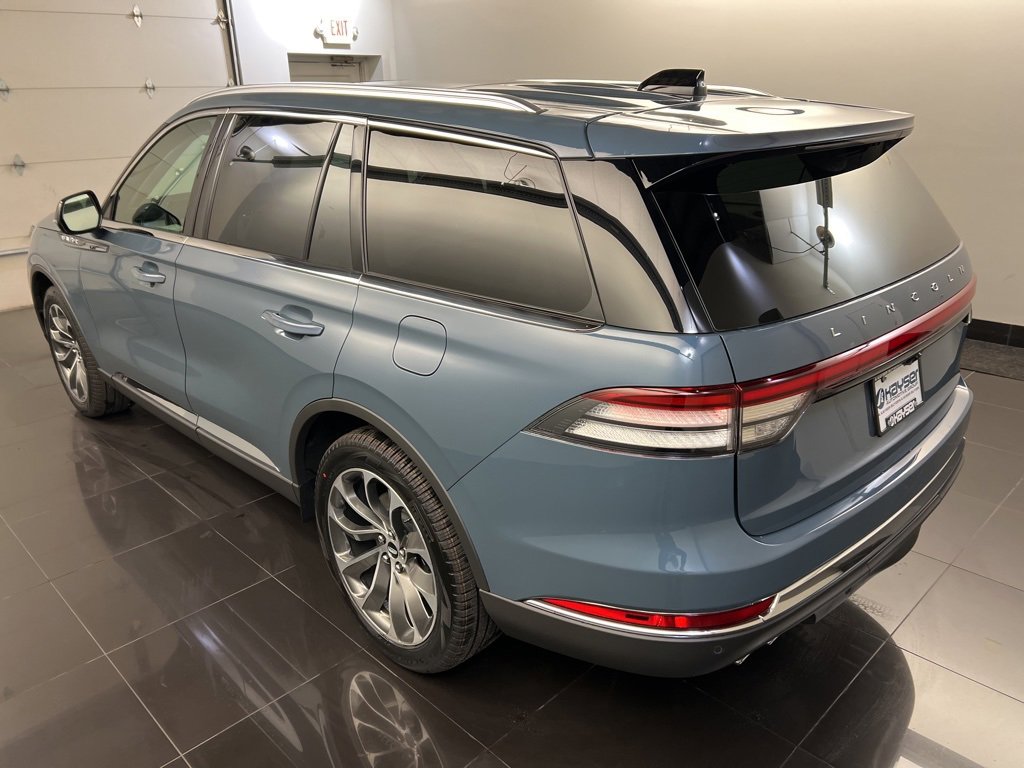 Used 2026 Lincoln Aviator Reserve image 4
