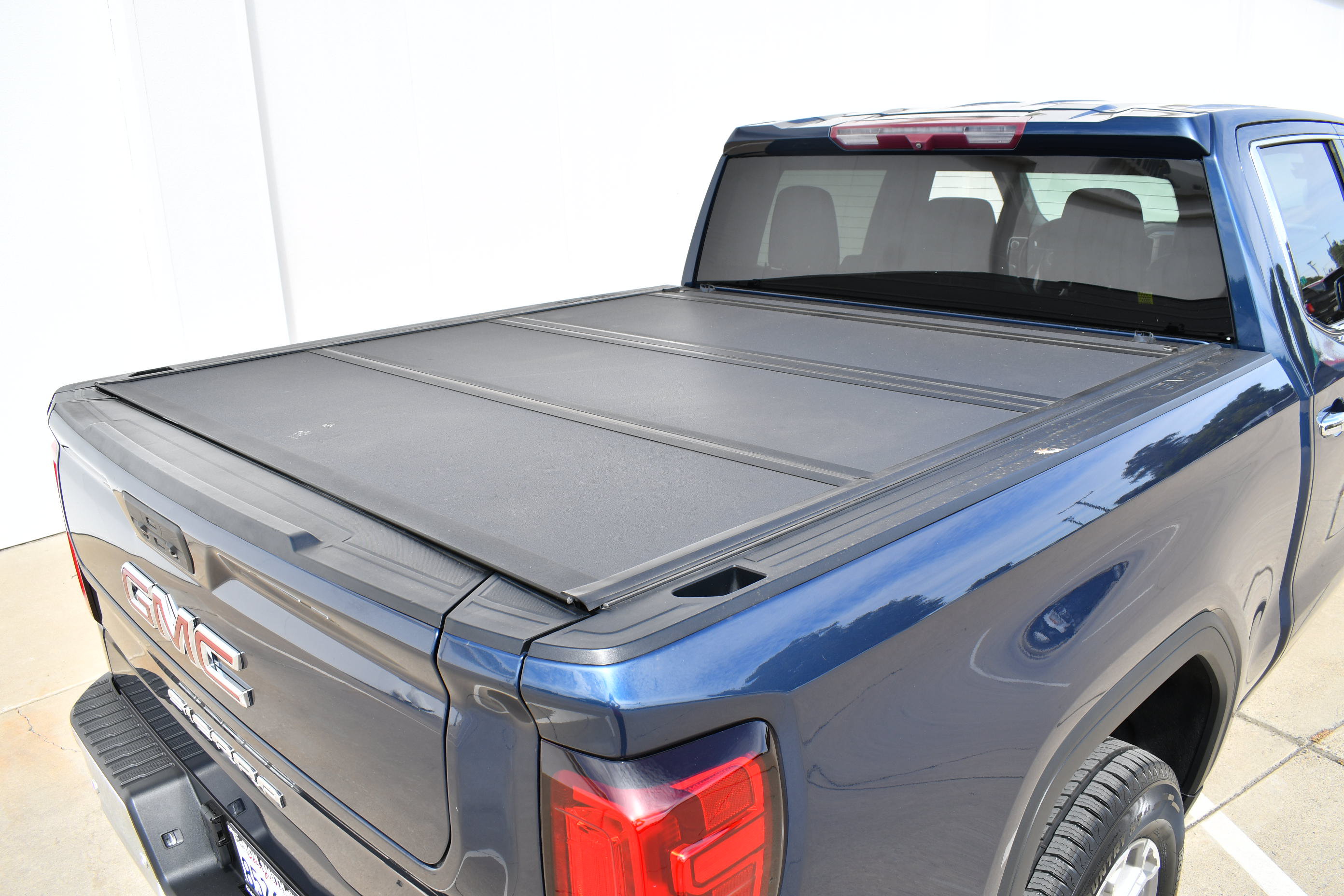 Used 2020 GMC Sierra 1500 SLT w/ Driver Alert Package I RWD image 8