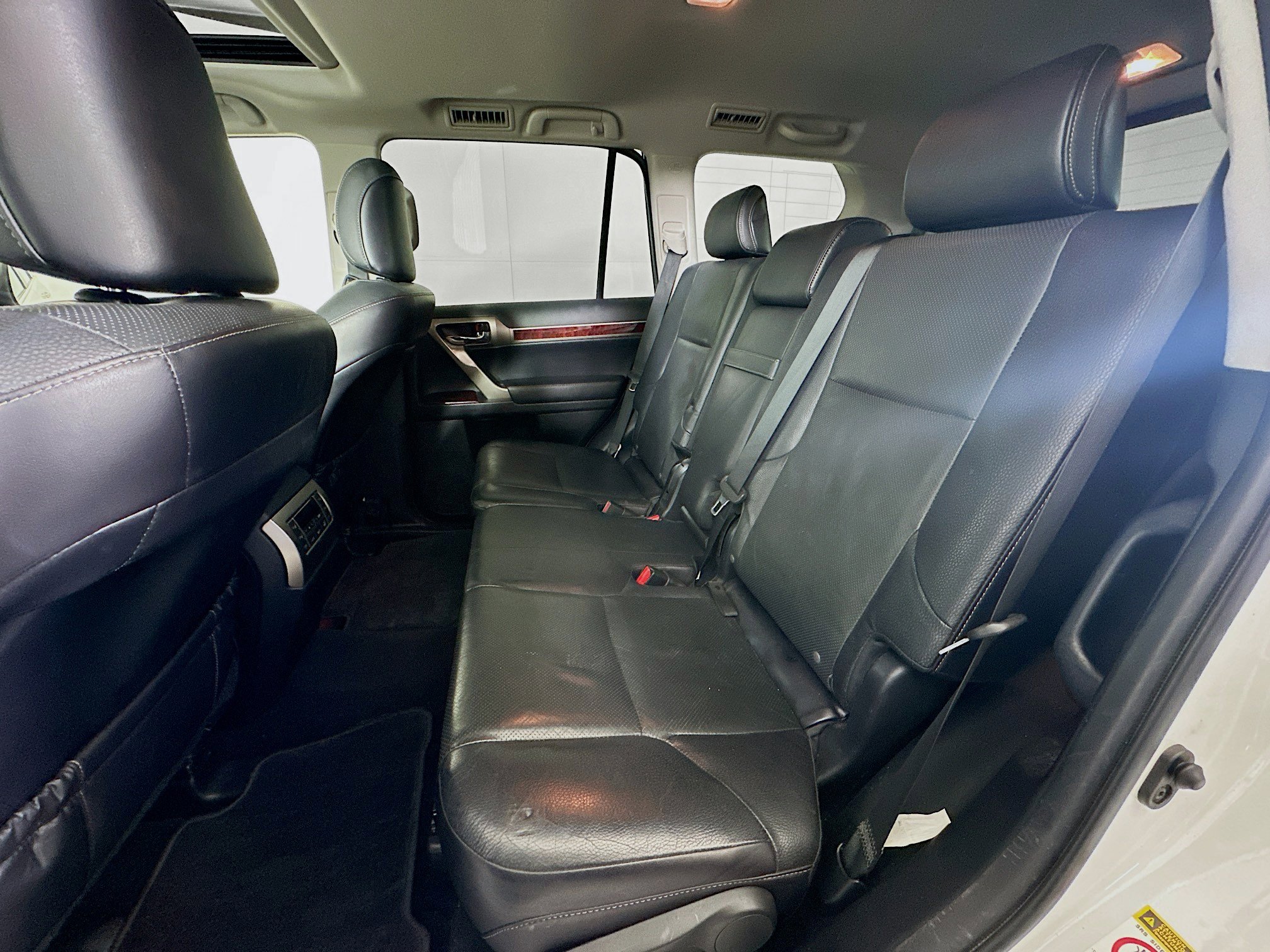 Used 2016 Lexus GX 460 w/ Premium Package AWD/4WD image 29