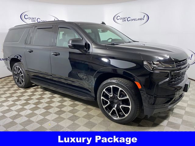 Certified 2022 Chevrolet Suburban RST w/ Sport Performance Package image 9