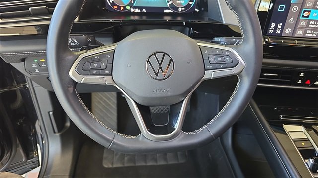 Used 2024 Volkswagen Atlas Cross Sport SE image 27