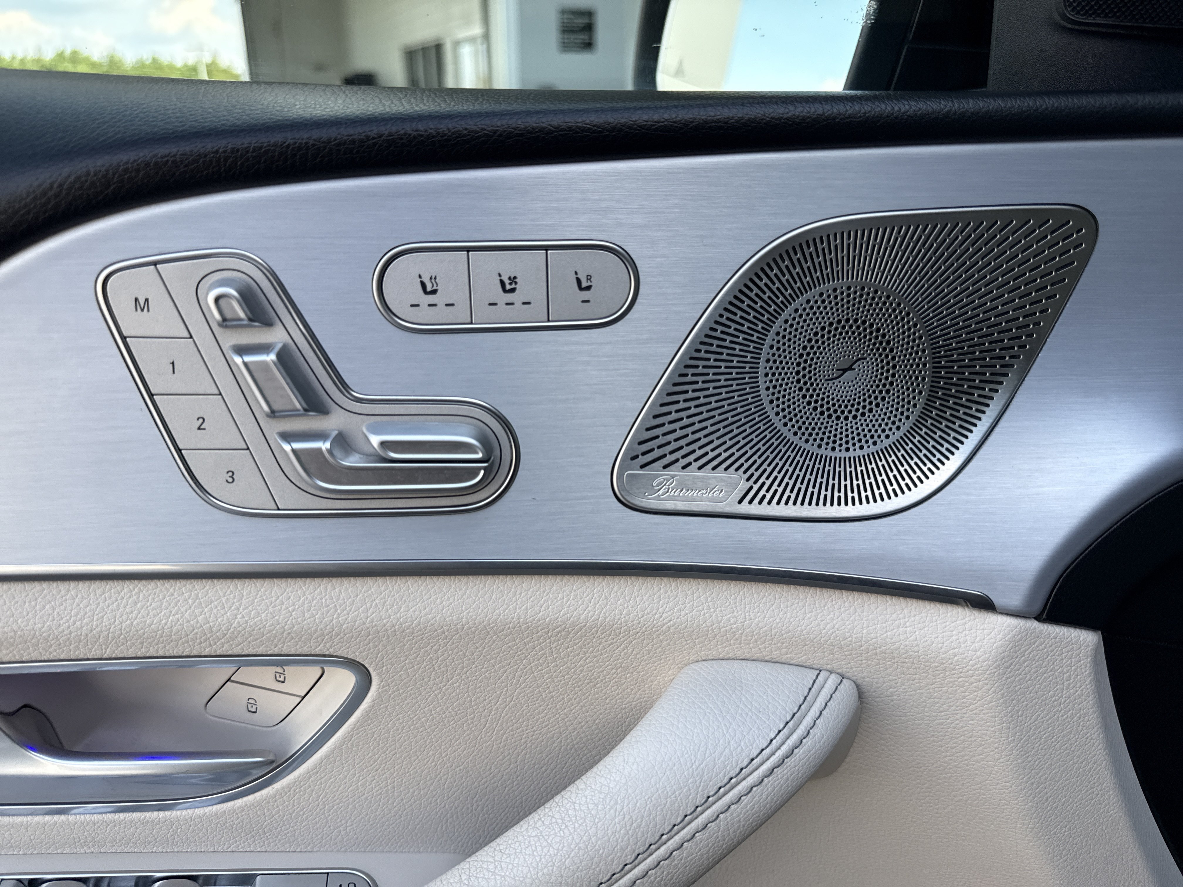 Used 2025 Mercedes-Benz GLS 450 4MATIC image 20