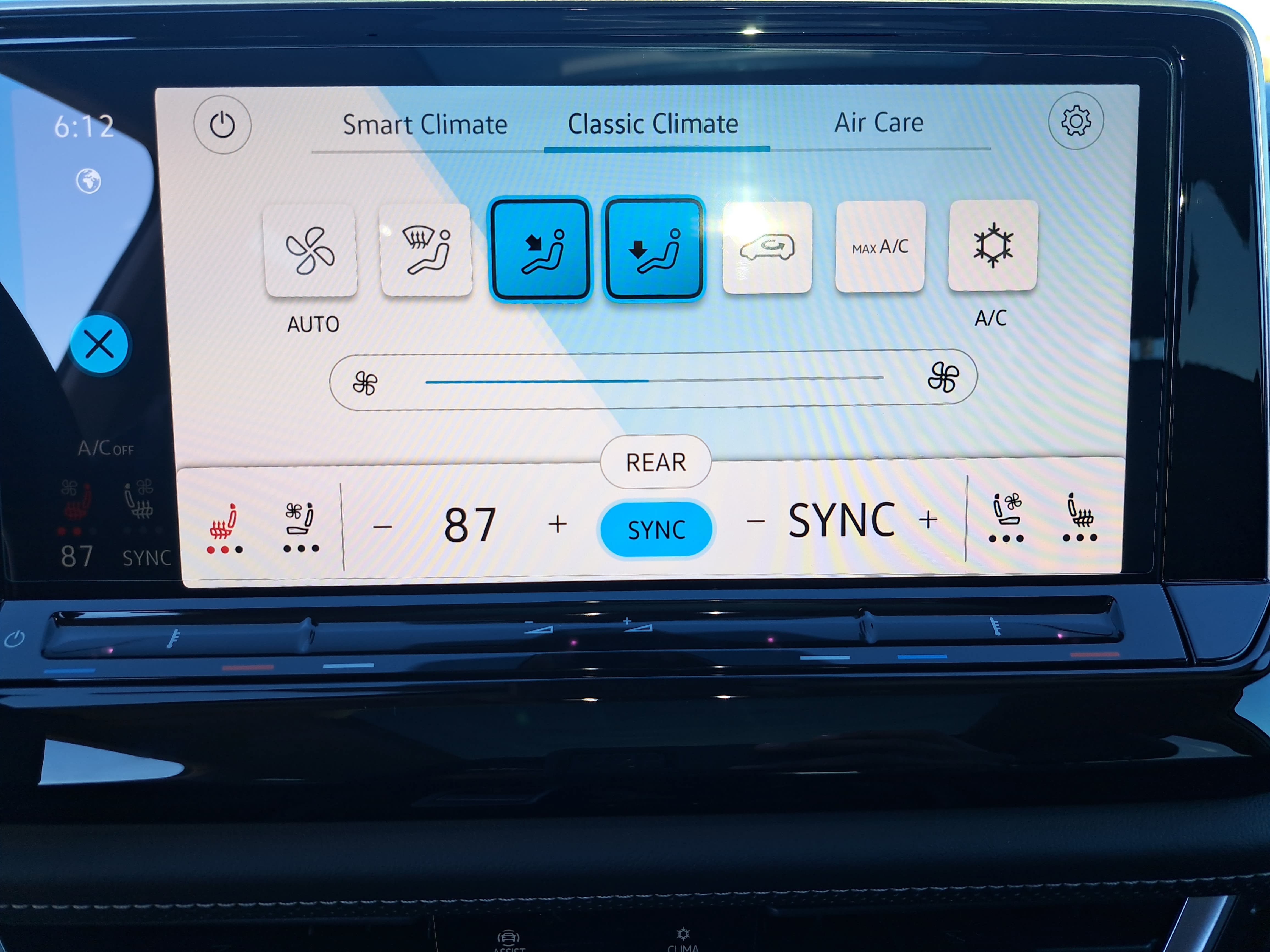 New 2026 Volkswagen Atlas SEL AWD/4WD image 22