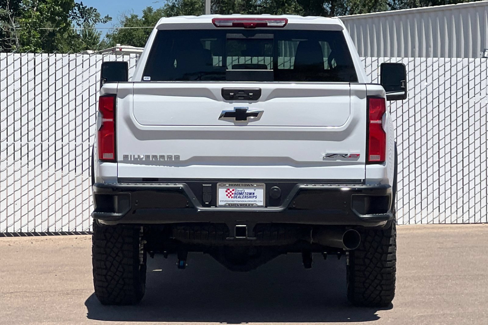 New 2026 Chevrolet Silverado 2500 ZR2 AWD/4WD image 5